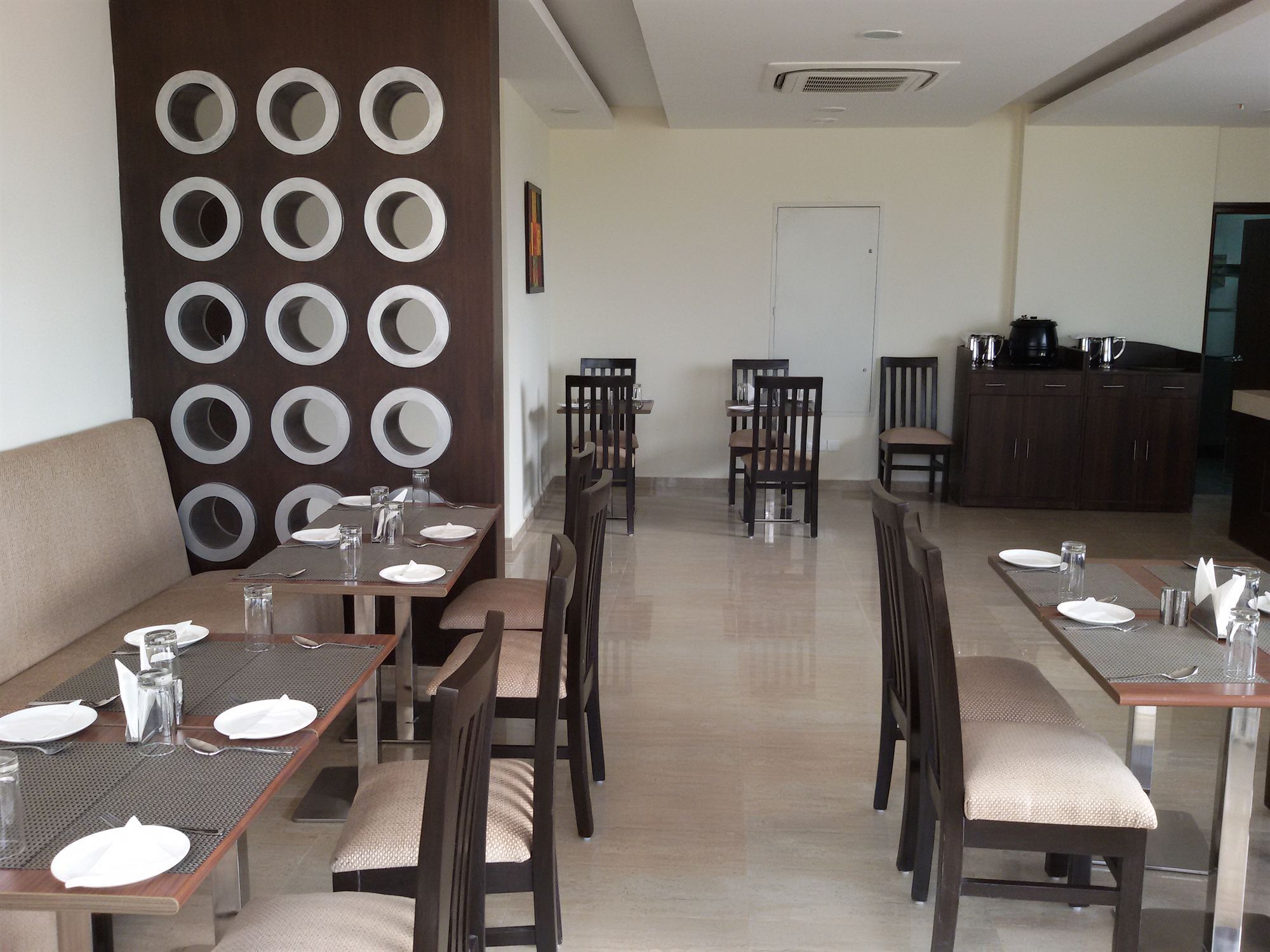 Starlit Suites Bangalore Kammasandra Exterior foto