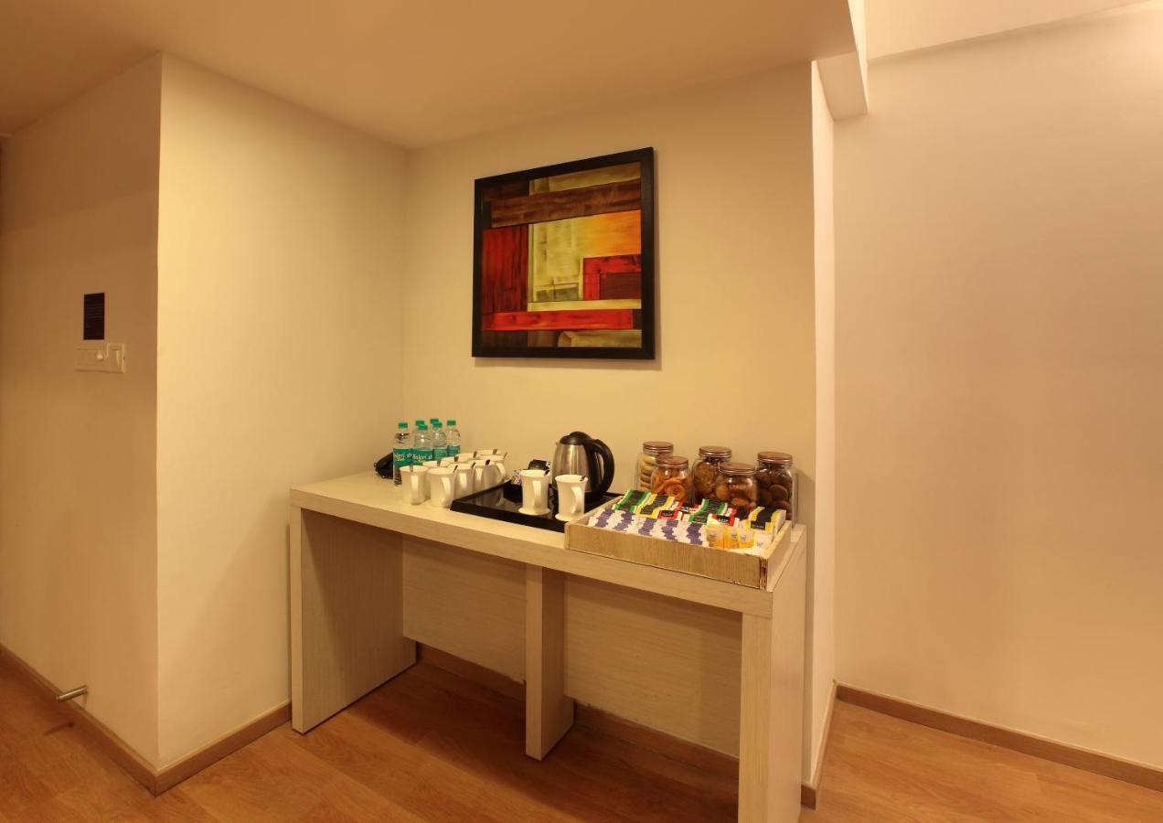 Starlit Suites Bangalore Kammasandra Exterior foto